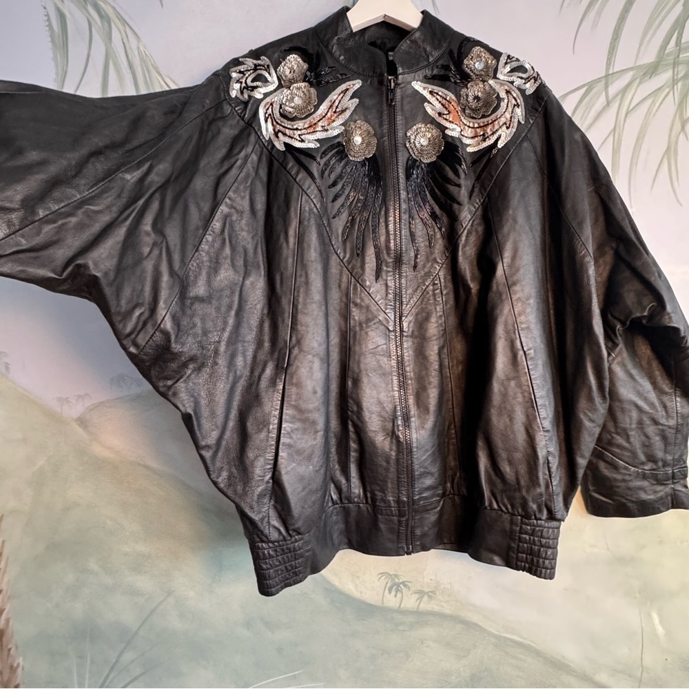 Embroidered Black Leather Jacket vintage size M - Picture 8 of 11